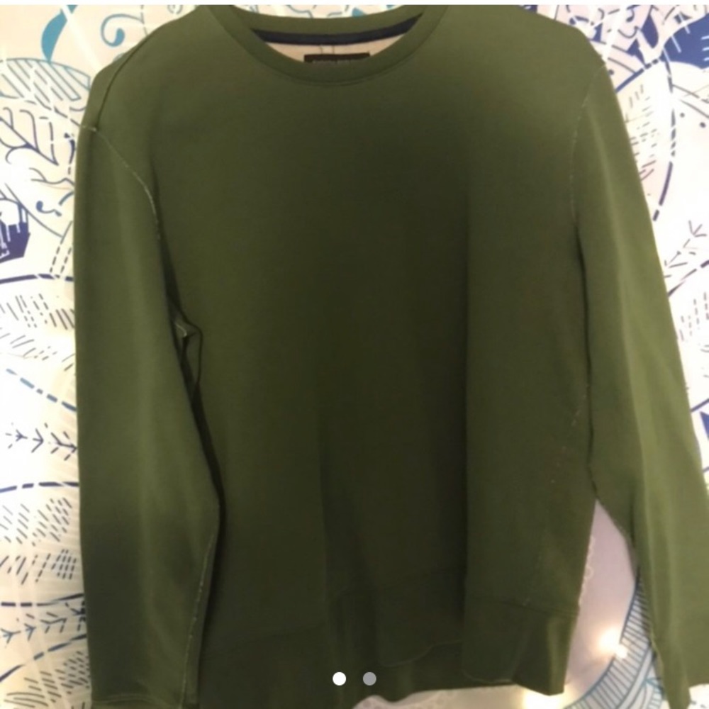 Cute green sweater